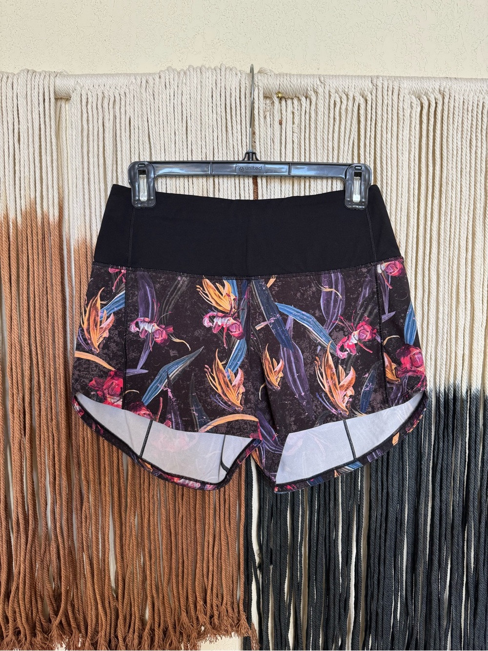 High waisted Lululemon Speed Up Shorts; perfect condition